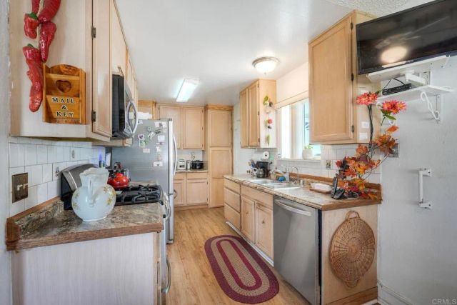 3529 santa maria, Oceanside, CA 92056
