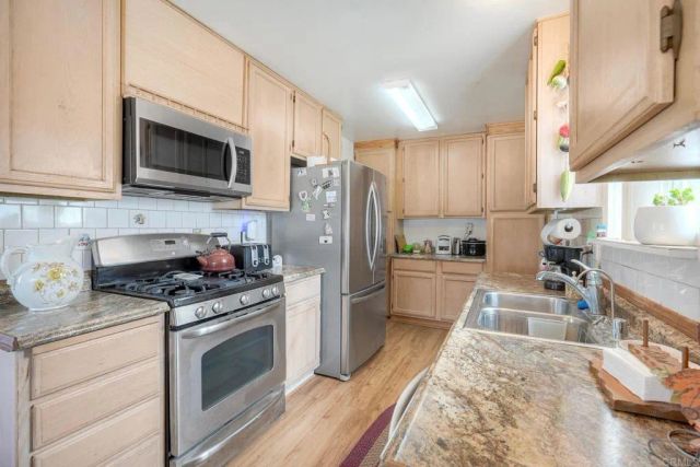 3529 santa maria, Oceanside, CA 92056
