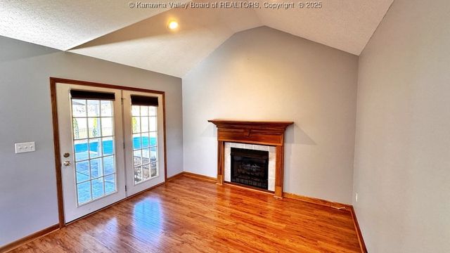 106 Heather Court, Scott Depot, WV 25560