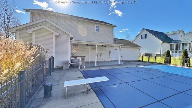 106 Heather Court, Scott Depot, WV 25560