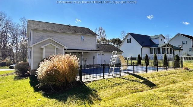 106 Heather Court, Scott Depot, WV 25560