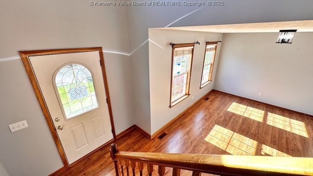 106 Heather Court, Scott Depot, WV 25560