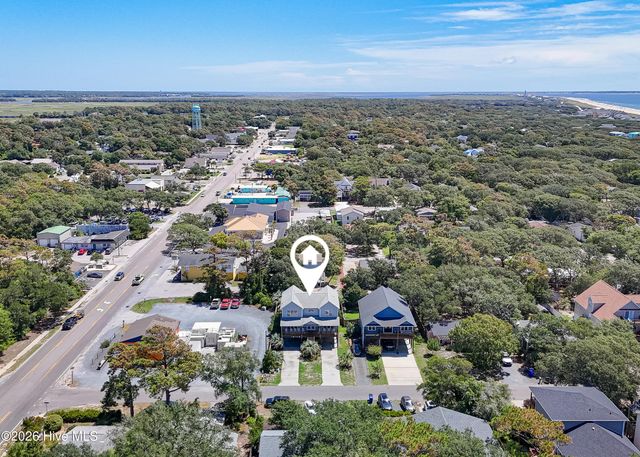 316 SE 79th Street, Oak Island, NC 28465