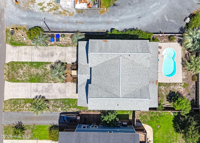 316 SE 79th Street, Oak Island, NC 28465