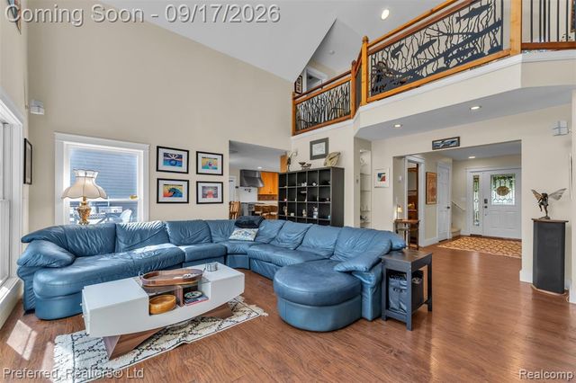 47 Peggy Avenue, Pontiac, MI 48341