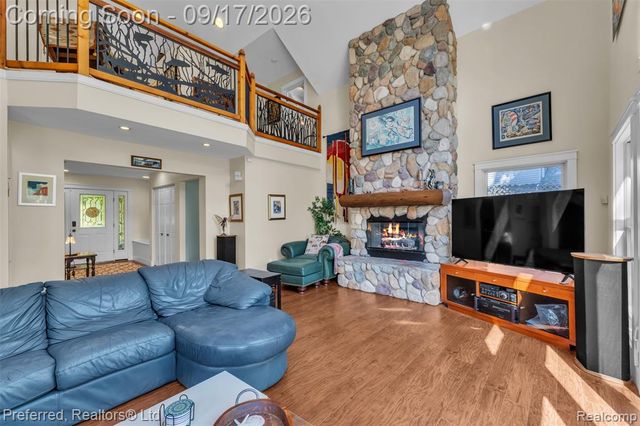 47 Peggy Avenue, Pontiac, MI 48341