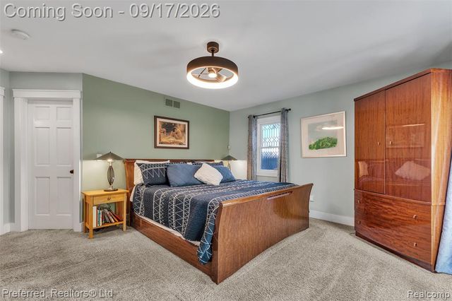 47 Peggy Avenue, Pontiac, MI 48341