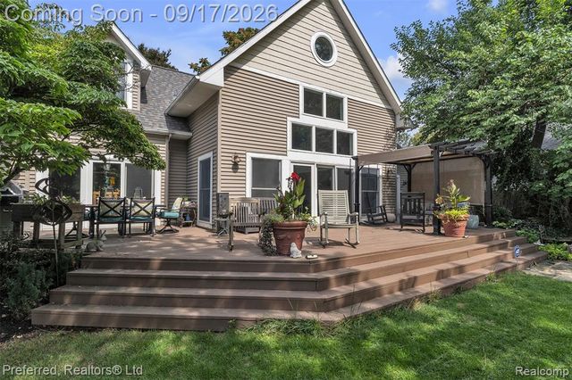 47 Peggy Avenue, Pontiac, MI 48341