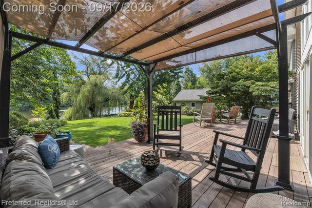 47 Peggy Avenue, Pontiac, MI 48341