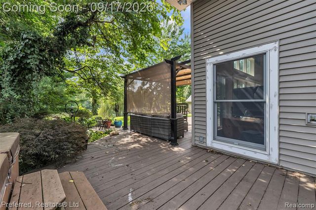 47 Peggy Avenue, Pontiac, MI 48341