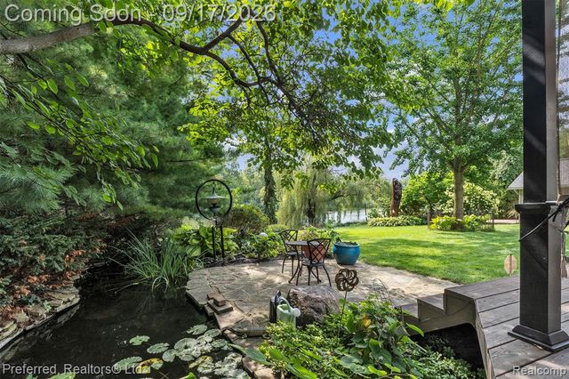 47 Peggy Avenue, Pontiac, MI 48341