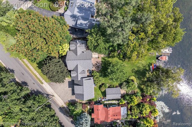 47 Peggy Avenue, Pontiac, MI 48341