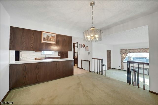 230 Lincoln Pl, Garfield City, NJ 07026