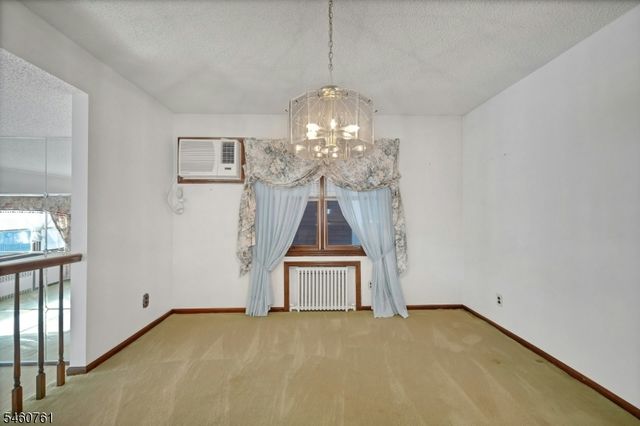 230 Lincoln Pl, Garfield City, NJ 07026