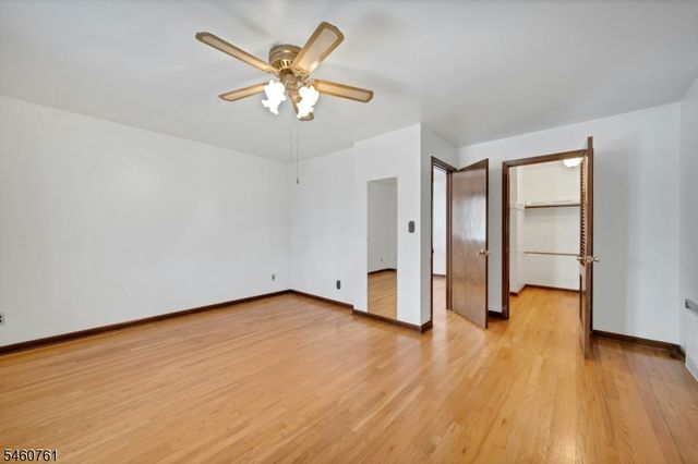 230 Lincoln Pl, Garfield City, NJ 07026