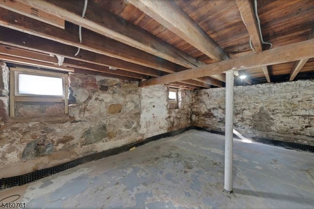 230 Lincoln Pl, Garfield City, NJ 07026