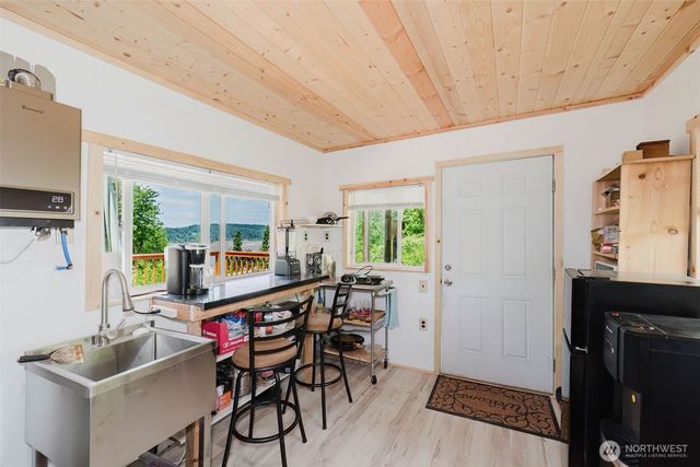 200 E Cove Drive, Belfair, WA 98528