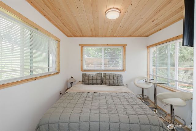 200 E Cove Drive, Belfair, WA 98528