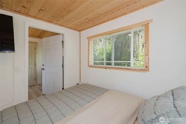 200 E Cove Drive, Belfair, WA 98528