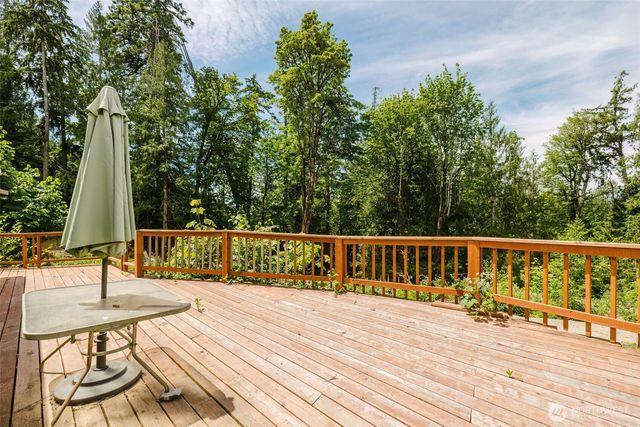 200 E Cove Drive, Belfair, WA 98528