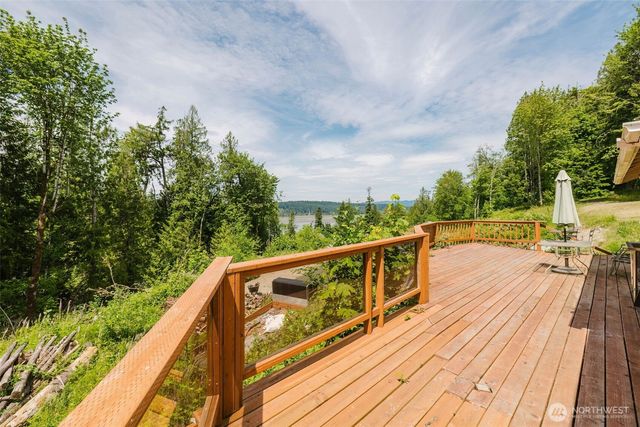 200 E Cove Drive, Belfair, WA 98528