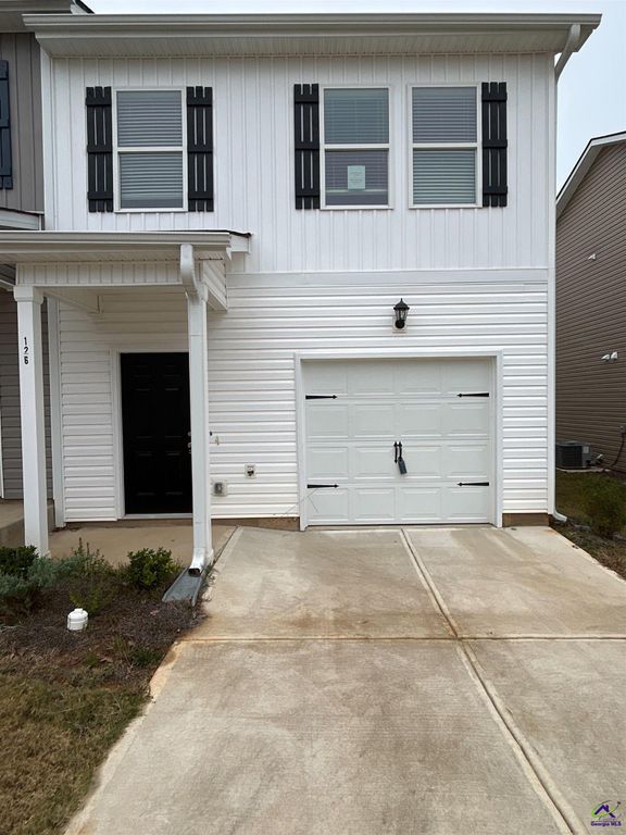 126 Red Oak Trail, Milledgeville, GA 31061