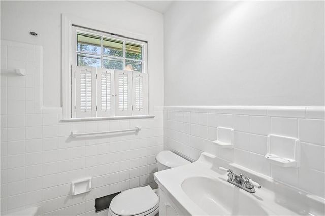2238 Springwood Drive, Decatur, GA 30033