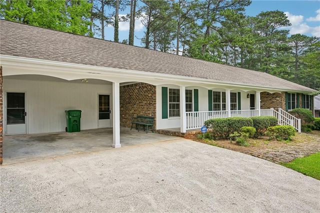 2238 Springwood Drive, Decatur, GA 30033
