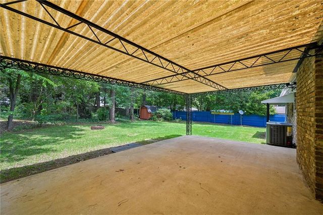 2238 Springwood Drive, Decatur, GA 30033