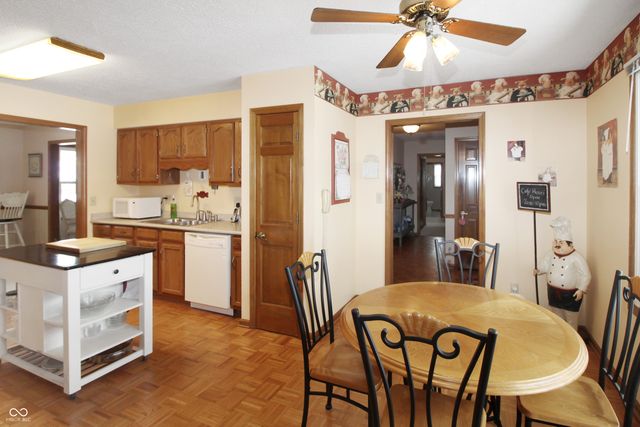 7692 Amber Turn, Plainfield, IN 46168