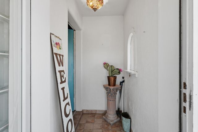 743 Alvarado Drive SE, Albuquerque, NM 87108