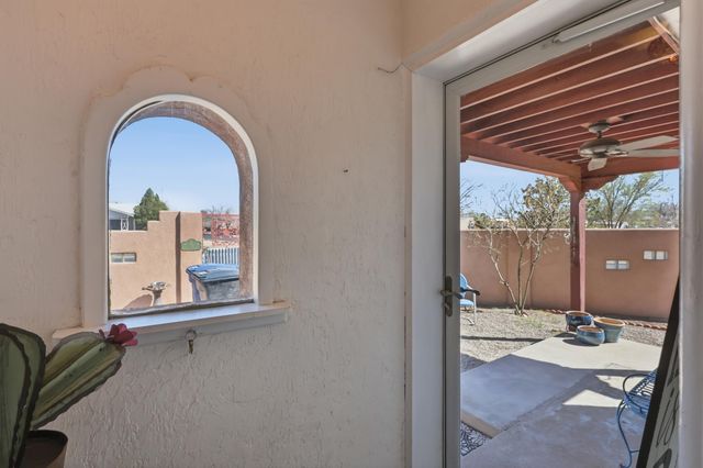 743 Alvarado Drive SE, Albuquerque, NM 87108