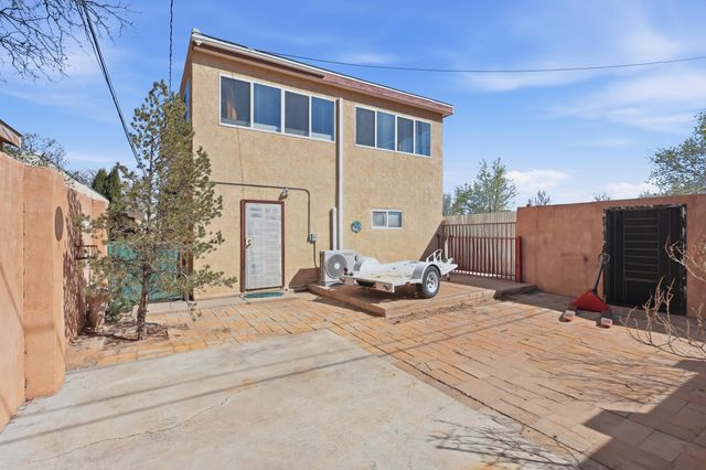 743 Alvarado Drive SE, Albuquerque, NM 87108