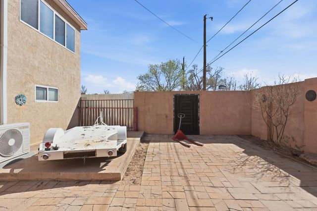 743 Alvarado Drive SE, Albuquerque, NM 87108