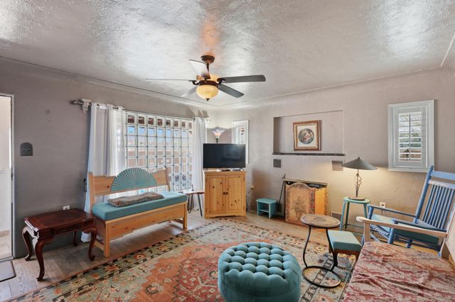 743 Alvarado Drive SE, Albuquerque, NM 87108