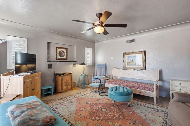 743 Alvarado Drive SE, Albuquerque, NM 87108