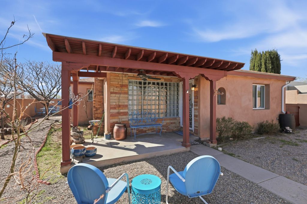 743 Alvarado Drive SE, Albuquerque, NM 87108
