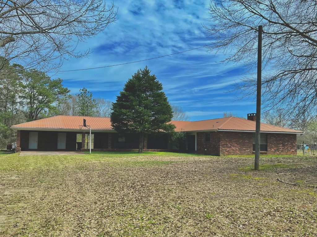 2524 Rocky Branch Rd., Sumrall, MS 39482