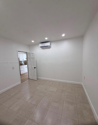 25948 SW 132nd Ave 1, Homestead, FL 33032
