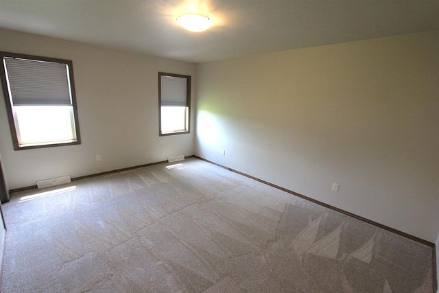 1006 MENDOTA DRIVE, Green Bay, WI 54311