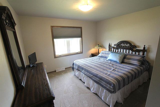 1006 MENDOTA DRIVE, Green Bay, WI 54311