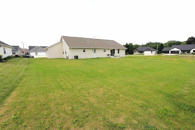 1006 MENDOTA DRIVE, Green Bay, WI 54311