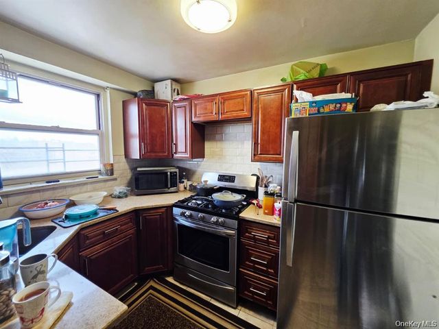 8900 170th Street 12F, Jamaica, NY 11432