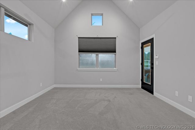 4881 W 77th Street S, Tulsa, OK 74132
