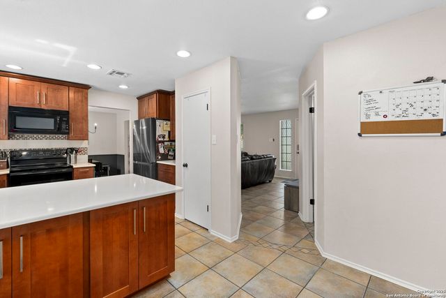 7306 PARK WEST DR, San Antonio, TX 78250