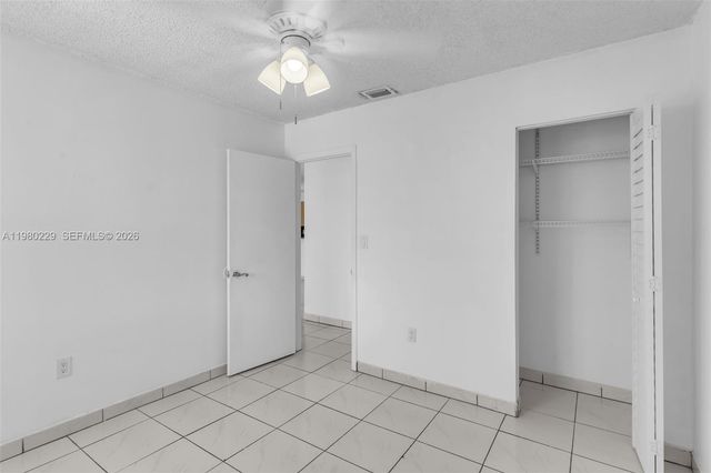 15421 SW 81st Cir Ln 28, Miami, FL 33193