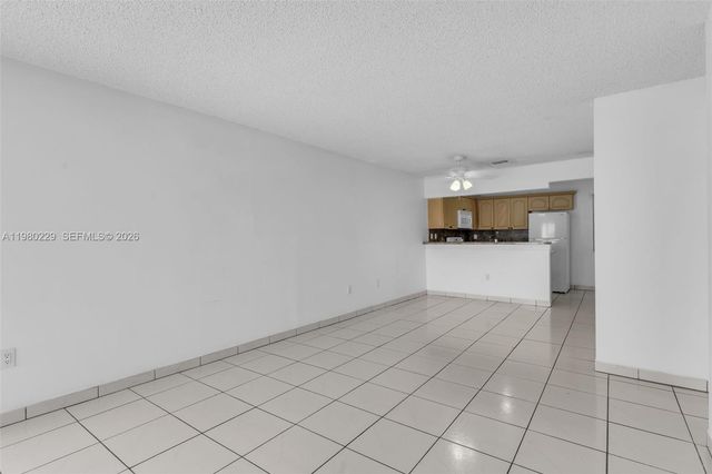 15421 SW 81st Cir Ln 28, Miami, FL 33193