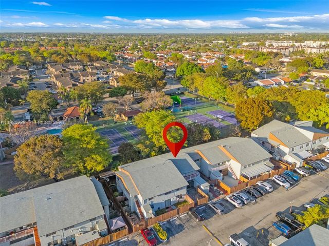 15421 SW 81st Cir Ln 28, Miami, FL 33193