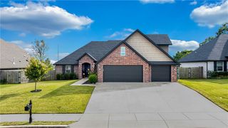 1401 Sweetbriar Way, Centerton, AR 72719