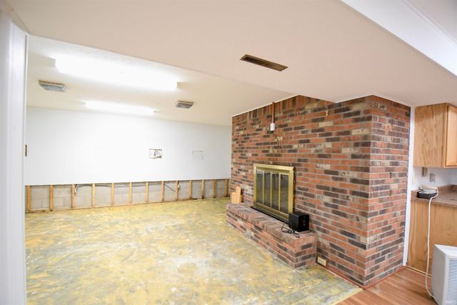 64 Northern Hills Drive, Bedford, IN 47421